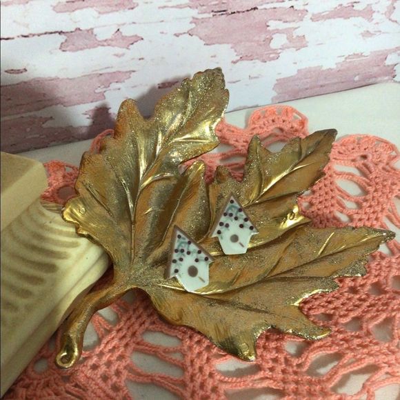 Vintage Porcelain Birdhouse Earrings Posts Studs Birdhouse Pierced Earrings - Picture 3 of 15